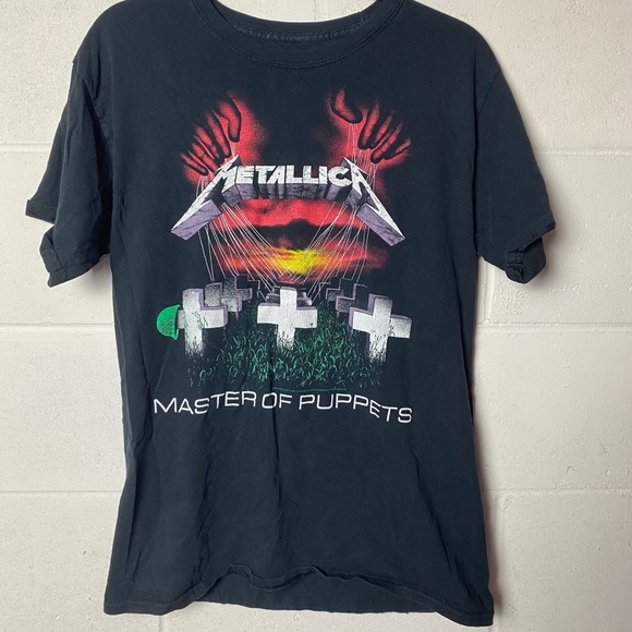 SOLD Metallica: Master of Puppets Graphic Tee - Picture 3 of 4